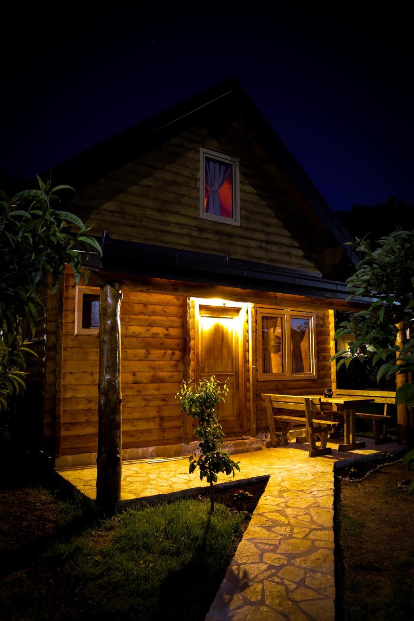 Green Field Apartments เวียร์ปาซาร์ ภายนอก รูปภาพ